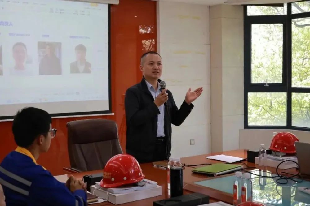 1682640649742665.jpg 640.jpg