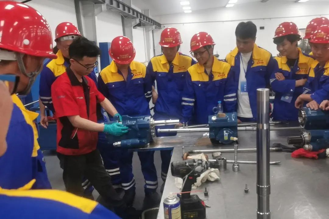 1682640670640333.jpg 640.jpg